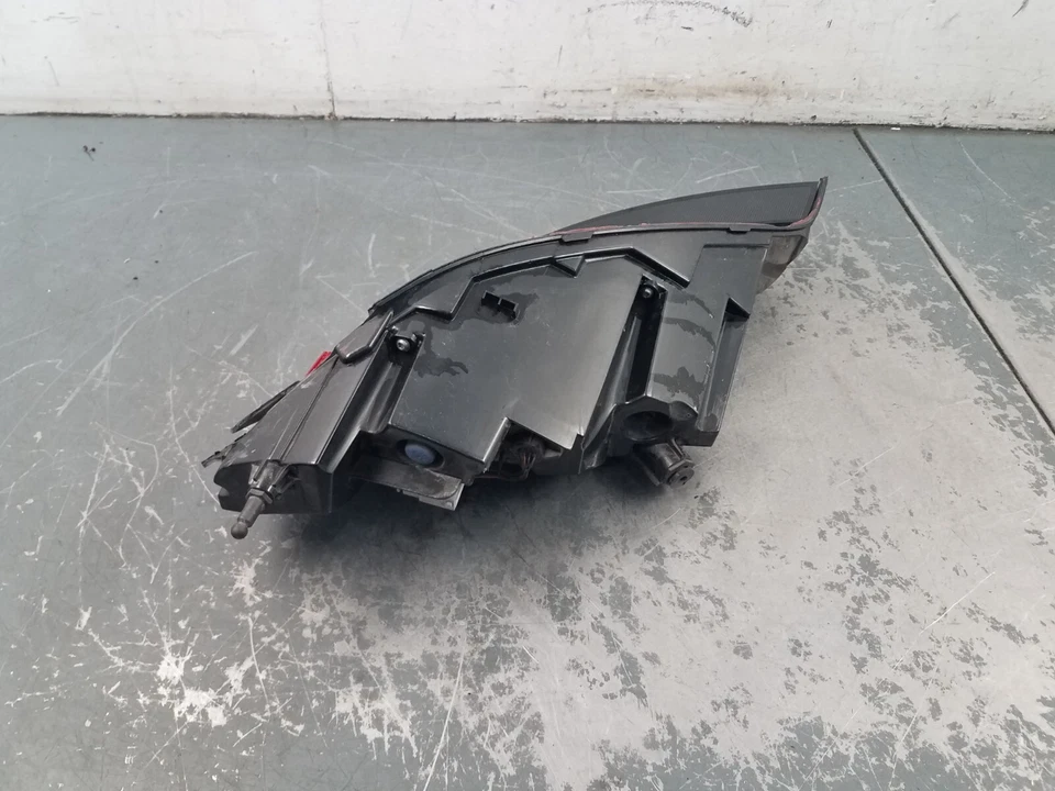 2016 Porsche 981 Cayman GT4 Right Tail Light - ** #1352 V9 - Image 3 of 4