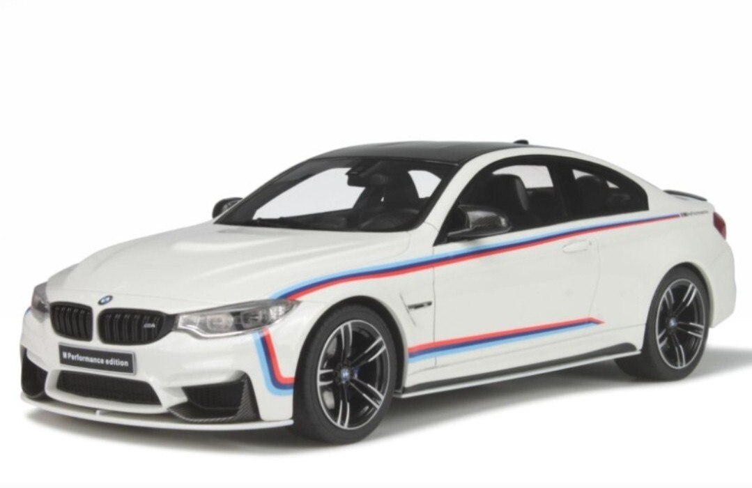 BMW 4-Series M4 (F82) Pack Performance 2015 White 1:18 Gt Spirit