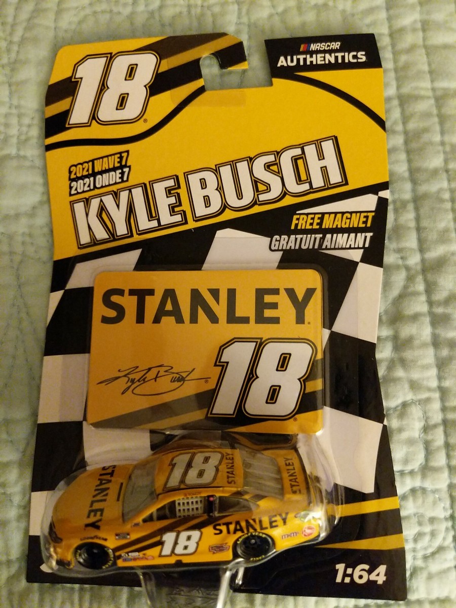 2021 Kyle Busch #18 Stanley 1:64 Nascar Authentics Wave 7+magnet