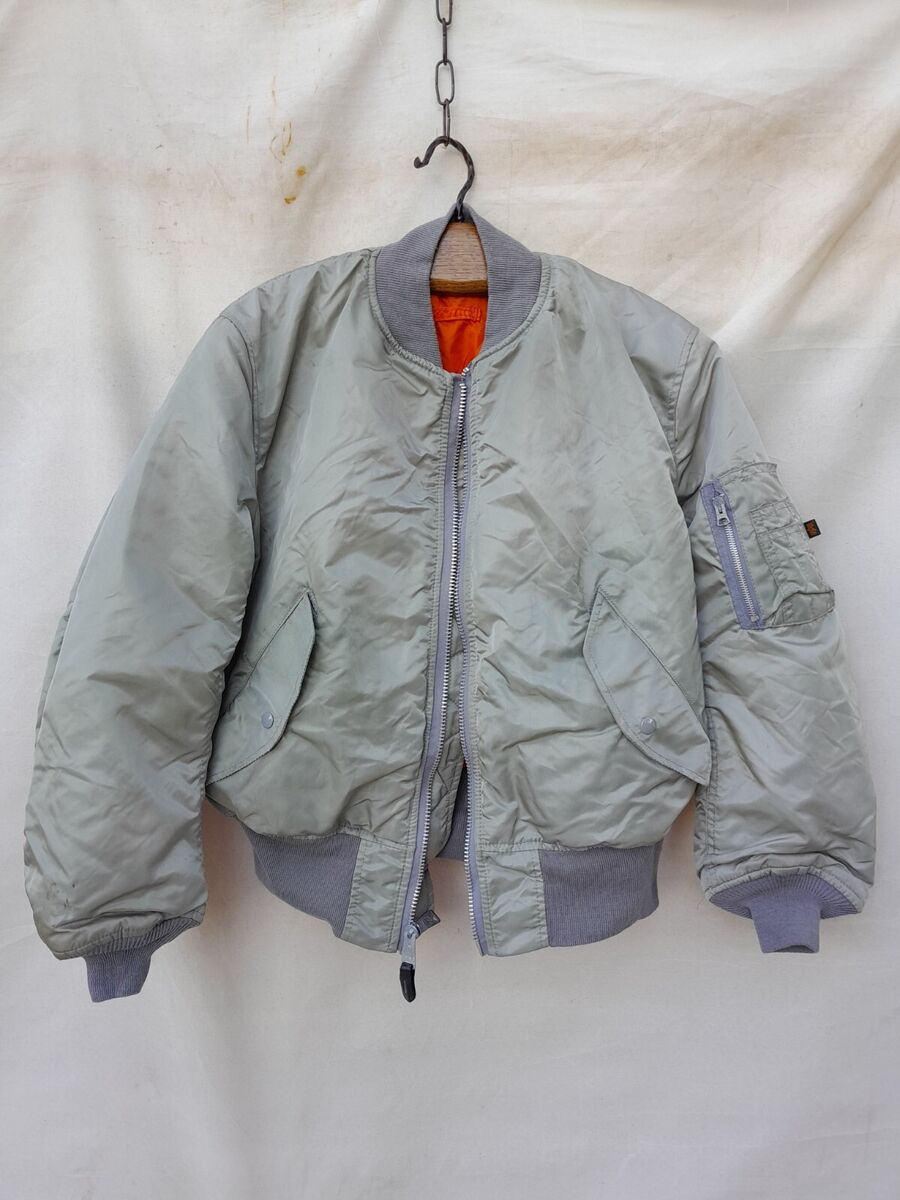 s-l1200.jpg s-l1200.jpg
