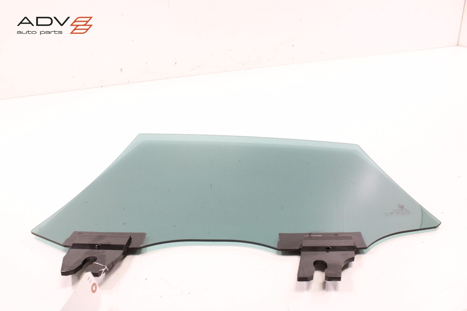 2017 - 2020 MASERATI LEVANTE REAR RIGHT PASSENGER SIDE DOOR WINDOW GLASS OEM