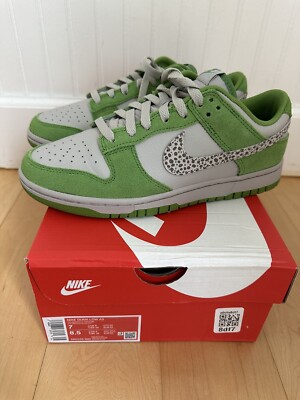 Nike Dunk Low 'Safari Swoosh Sneaker in Chlorophyll  - DR015  Mens7/womens 8.5