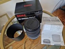 Sigma 55-200mm F4-5.6 DC Zoom Lens with Lens Hood For Digital Pentax Camera