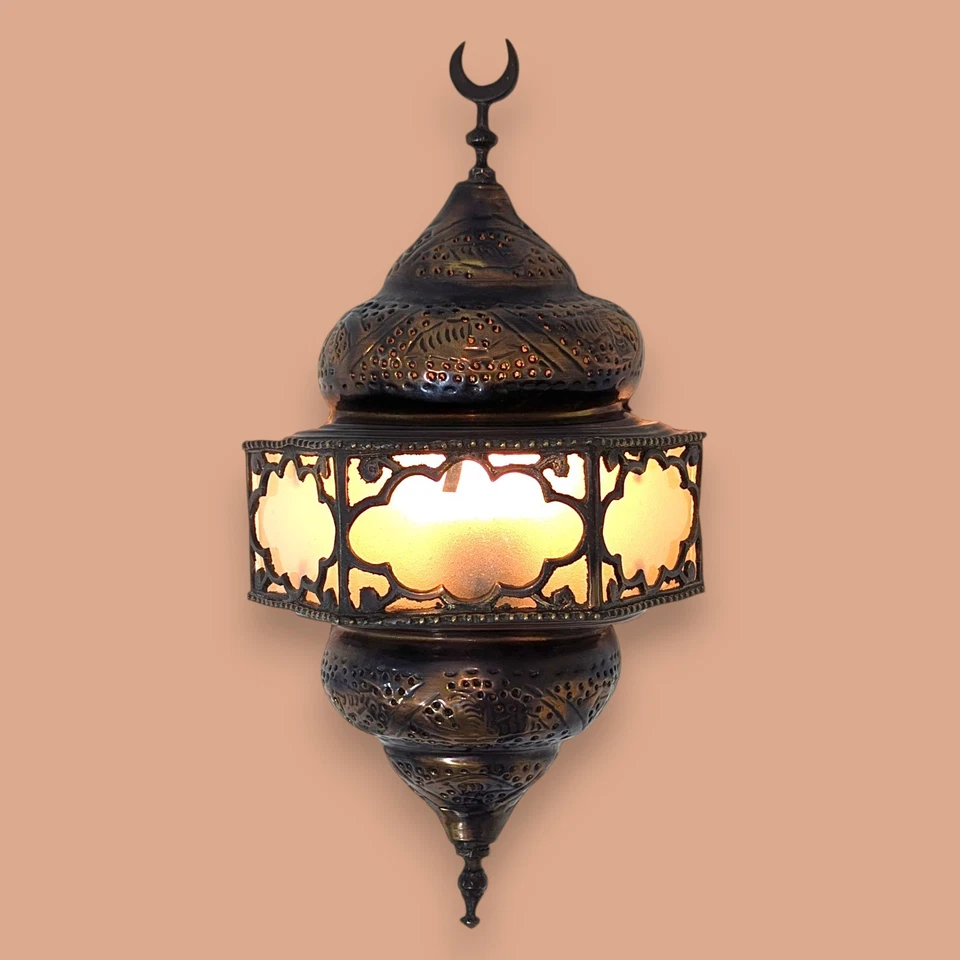 Aplique de pared con cúpula de latón egipcio marroquí BR83 vidrio blanco estilo vintage Foto 3 de 3