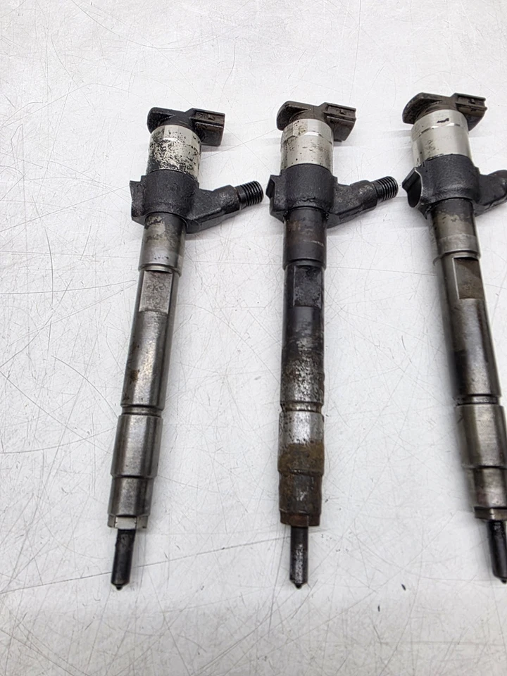 INYECTOR DE COMBUSTIBLE MITSUBISHI ASX MK1 2010 - 2022 2.2 DIÉSEL 1465A323 X1 - Imagen 2 de 4