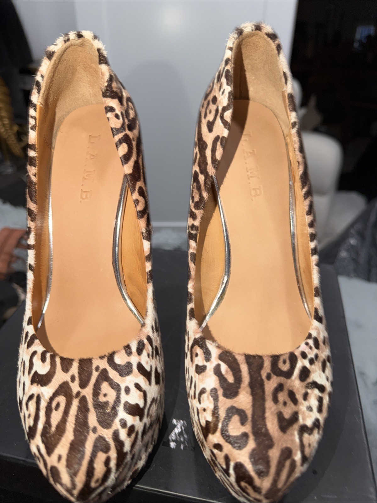L.A.M.B. Women’s Wedge Platform Pumps Leopard Heels Size 8 Excellent Preowned