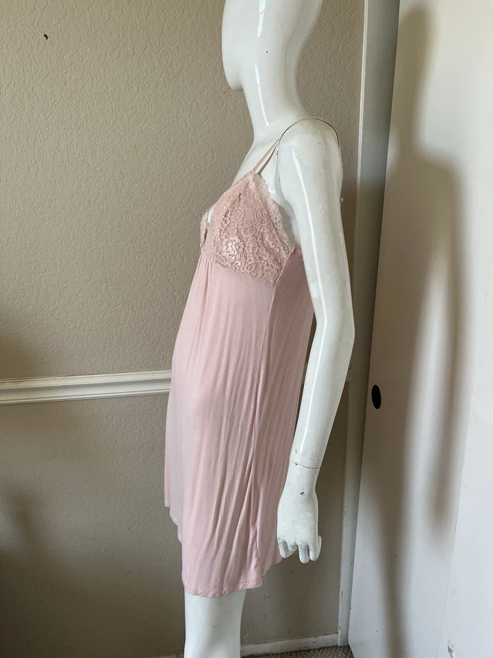 PJ SALVAGE Light Pink Jersey Rayon Lace Trimmed Shortie Nightgown Chemise Sz L - Image 3 of 4