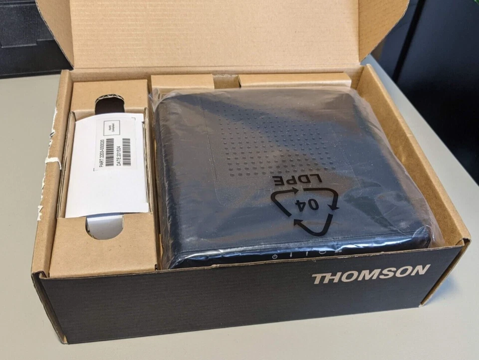 Thomson DCM475 Cable Modem - Image 4 of 4