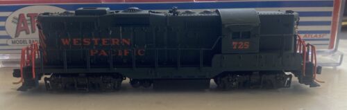 N Scale Atlas GP9 Custom Painted Detailed Western Pacific WP 725 Locomotive - Picture 2 of 13