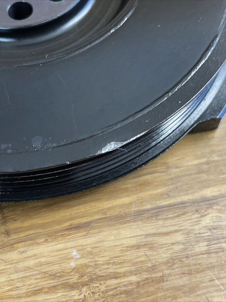 Amortiguador de vibración del cigüeñal del motor V10 5,2 L fabricante de equipos originales Audi R8 2017-2023 18 k millas Foto 4 de 4