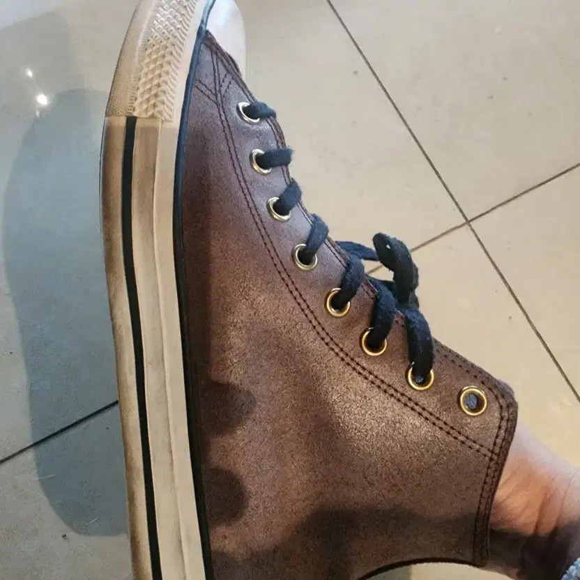 Converse High Brown Leather Sneakers 275 thumbnail 4