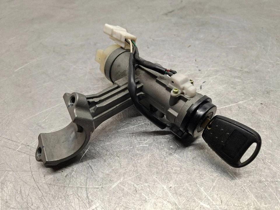 Hyundai Getz 2005 Verrouillage de commutateur d'allumage UCK25890 - Photo 2/4