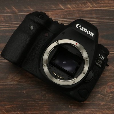 Canon EOS 6D Mark II Digital Camera Body Shuttercount 18520 [Near Mint] #7546