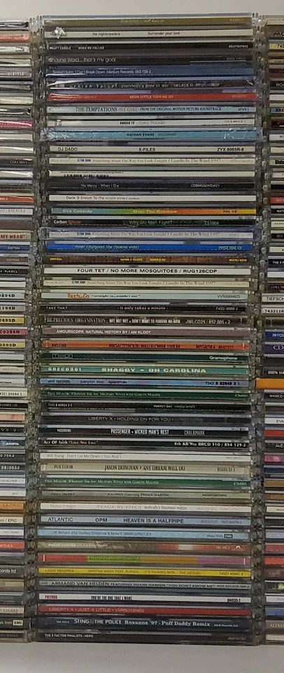 400 x Singles CD JobLot - Dido Elvis Diddy Cher Mika Cliff Richard Madonna    18 - Image 3 of 4