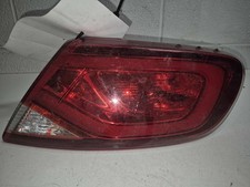 Tail Light Assembly Chrysler 200 Right 15 16 See Pics For Imperfections