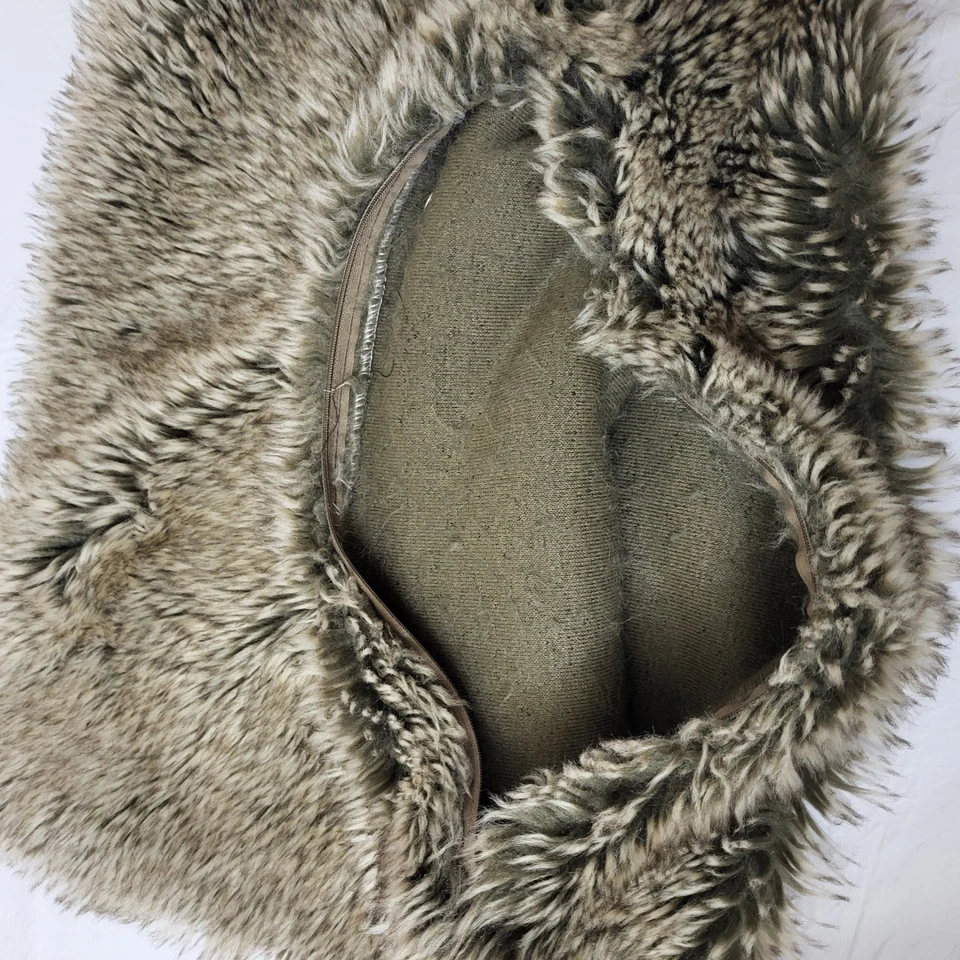 Funda de Almohada Tahari Home Felpa Imitación Piel Boho Chic Beige Marrón Felpa Suave 18x18 Foto 3 de 4