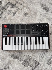 Akai MPK Mini MK3 25 Key Electronic Keyboard - Black/Red/White