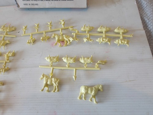 FARM STOCK - AIRFIX BLUE BOX HO/OO ANNI 70 - SET COMPLETO TUTTO SU SPRU BAR 1 - IMBALLATO - Foto 6 di 7