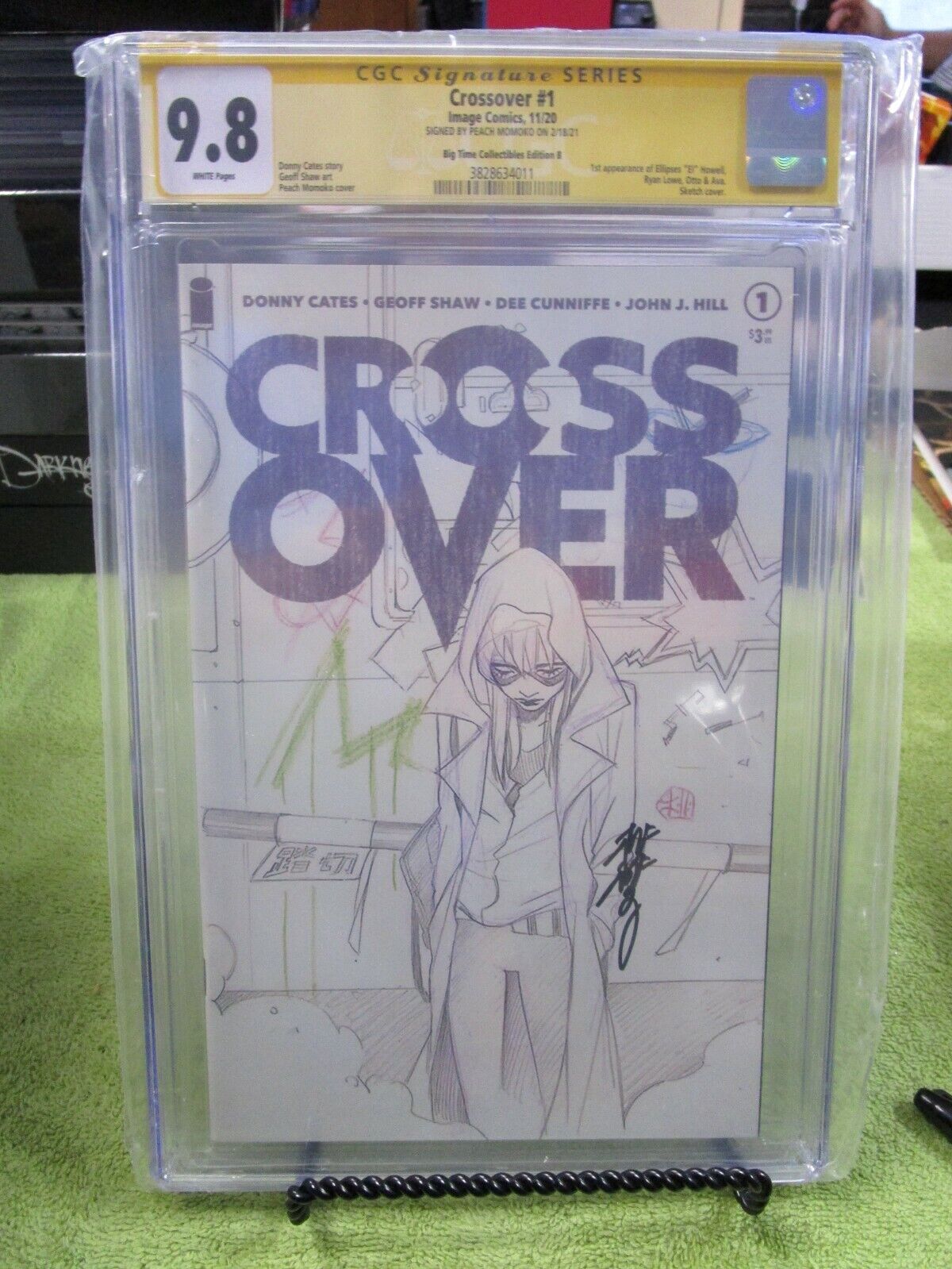 Crossover #1 CGC 9.8 Peach Momoko Virgin Variant 1st Appearances