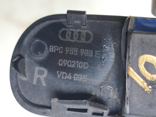 AUDI A3 8P FRONT DRIVER RIGHT HEATED WASHER JET NOZZLE 8P0955988E 2008 TO 2013 - Picture 2 of 4