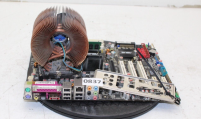 Asus P5B-PLUS Motherboard w/ Intel Core Quad Q6600 2GB Ram