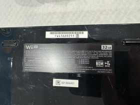 Nintendo Wii U 32GB Nintendo Land Deluxe Set - Original Box - Nice