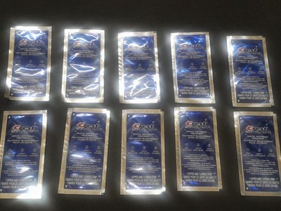 CREST Whitestrips 3D White NO-SLIP Professional Effects 10 Pouches / 20 Stripshg