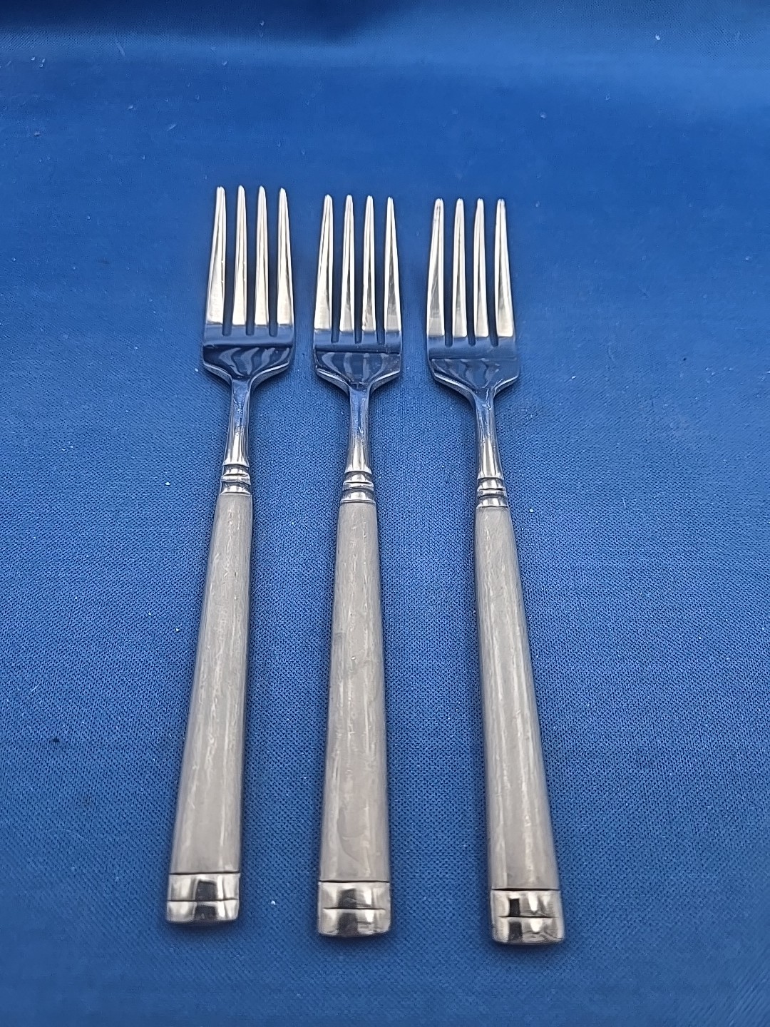 6 7/8"