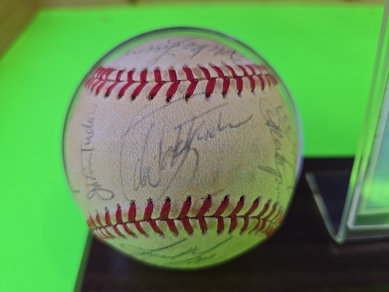 SIGNED 1979 TEAM BALL YASTRZEMSKI TUDOR ZIMMER AUTO AUTOGRAPH RED SOX READ TPHLC
