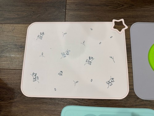 ezpz Pacchetto Alimentazione Neonati Silicone Piastre Aspirazione Tappetini Bambino Lotto - Foto 8 di 8