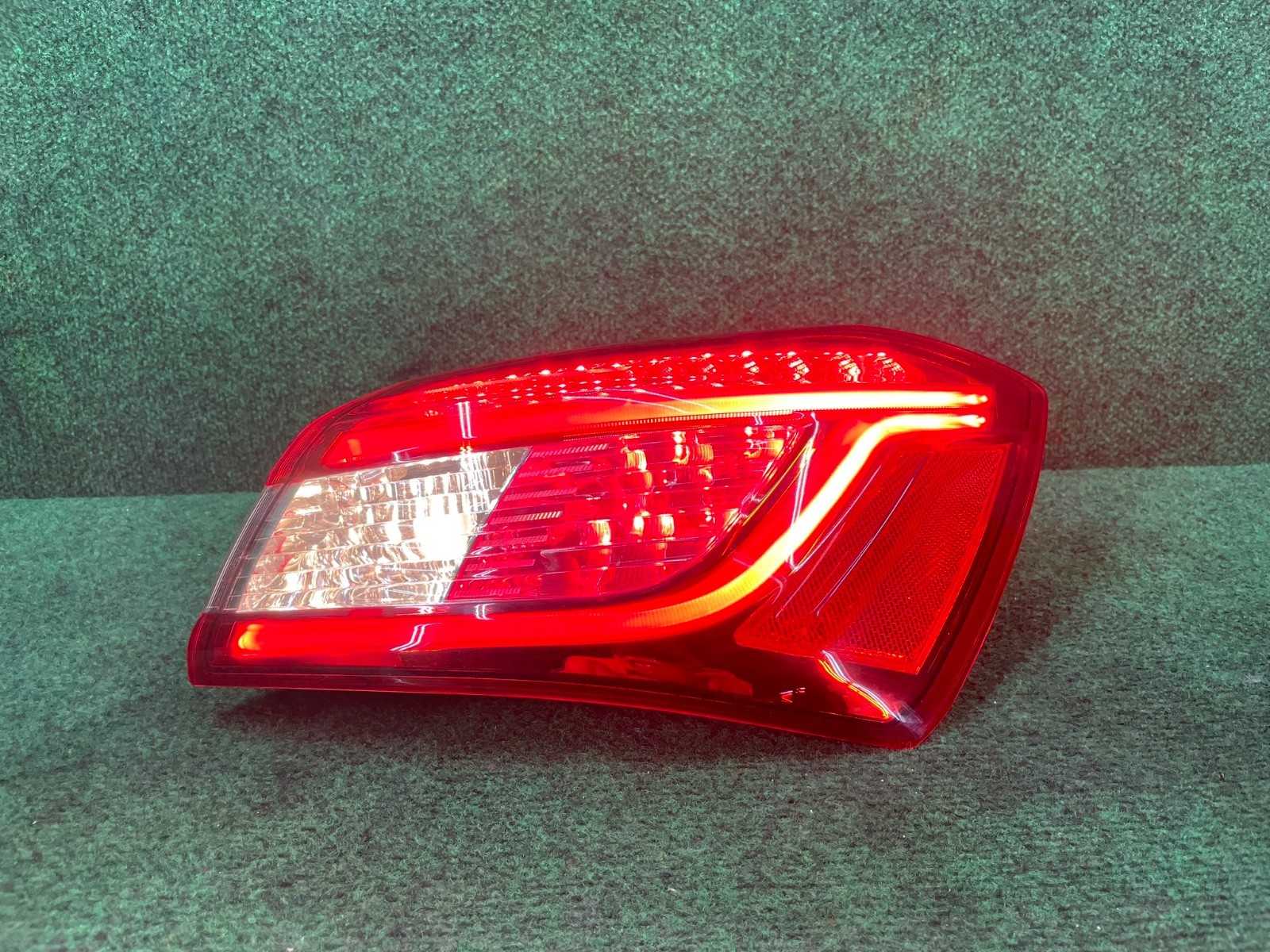 2014-2017 Maserati Ghibli S Q4 Right Passenger Side LED Tail Light Taillight OEM