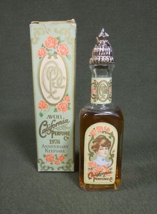 Vintage AVON CALIFORNIA PERFUME CO 1976 Anniversary Keepsake Bottle sealed