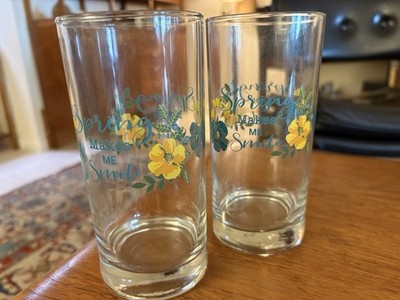 2 Crisa Libbey Glasses 'Spring Makes Me Smile' Ice Tea/ Beverage Floral 1990s