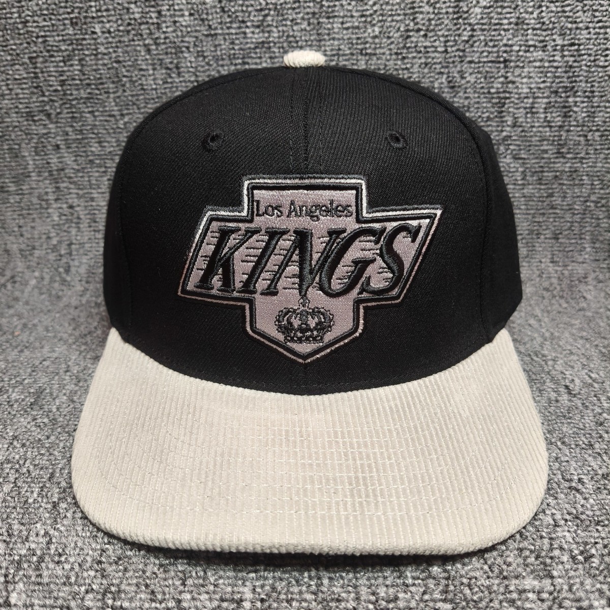 Mitchell & Ness Los Angeles Kings Retro Snapback Corduroy Brim Black OSFA
