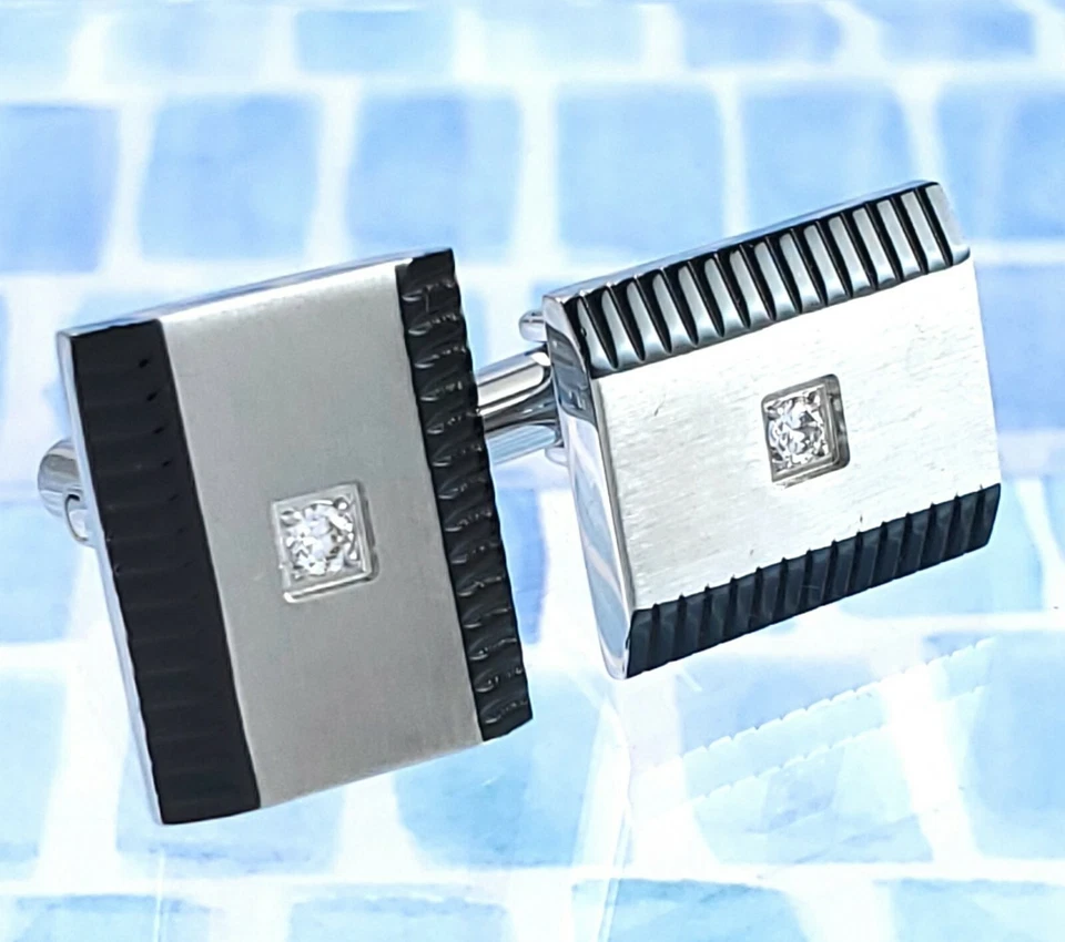 Gemelos cincel de acero inoxidable pulido y cepillado circonita cúbica. Precio de venta sugerido por el fabricante 89,95 USD. SRC269 Foto 3 de 4