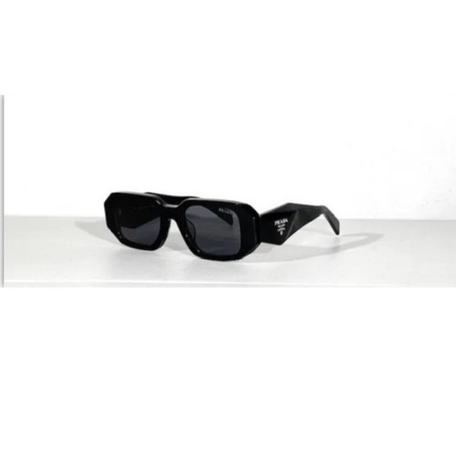 NEW PRADA-Sunglasses SPR 17 WS /Black Frame / Dark Grey Lenses. Authentic. - 第 5/7 張圖片
