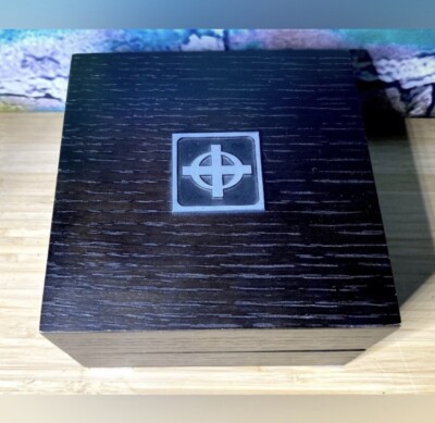 Piano Lacquer Zodiac Display Watch Box Storage Case Rare Find