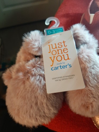 Set of 4 pair newborn to 6 months girls shoes and boots (Cat & Jack, Carters) - Picture 2 of 9