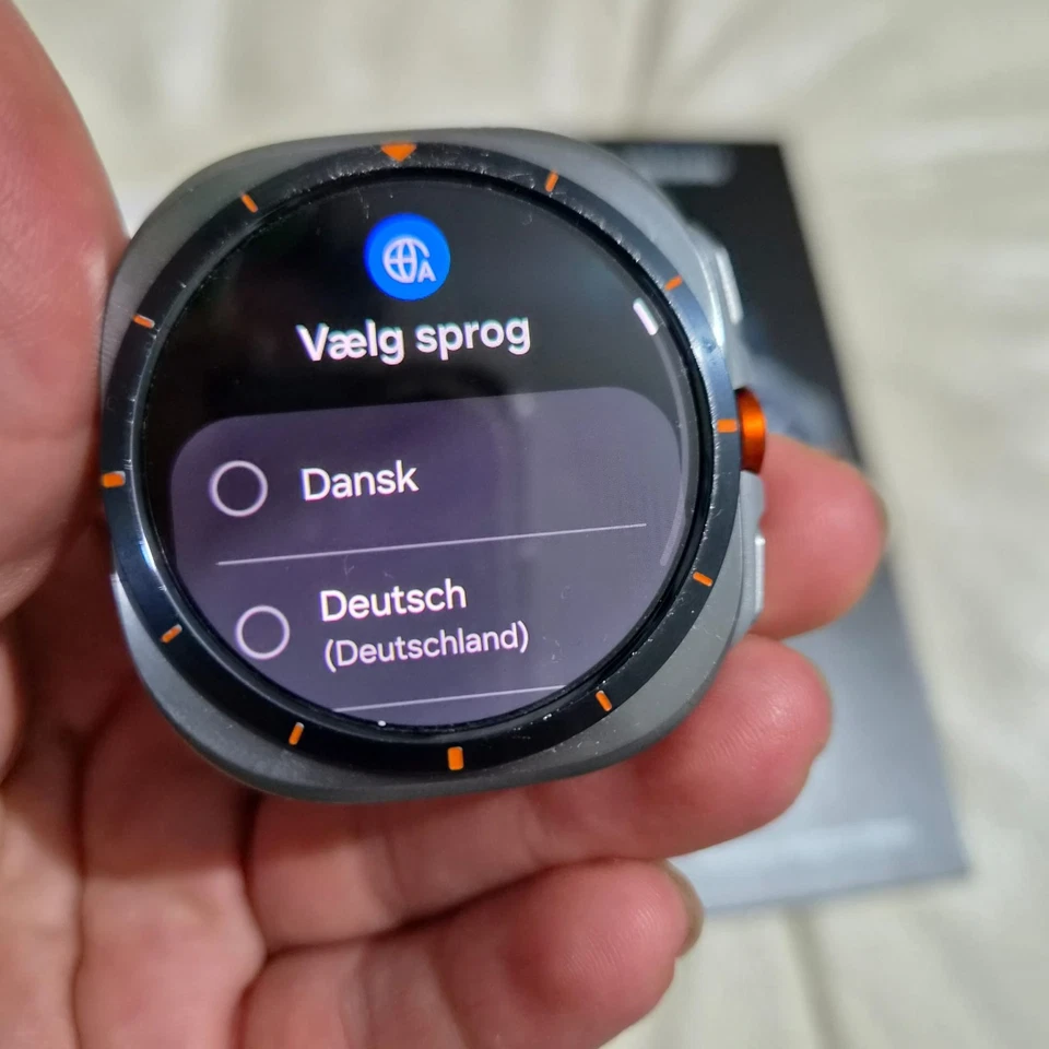 Samsung Galaxy Watch Ultra (2025), photo 1 of 5
