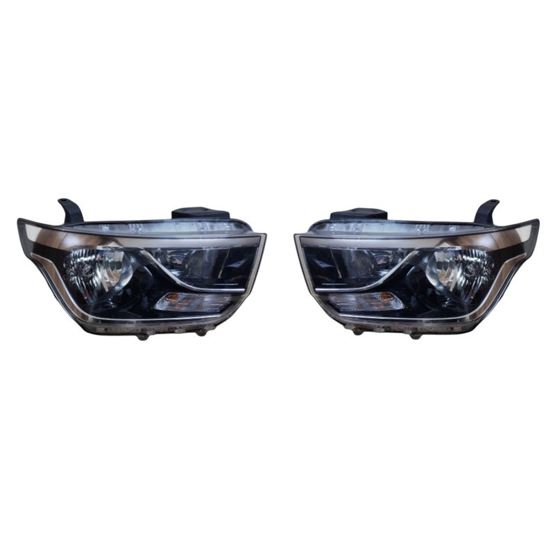 Hyundai Starex/H-1 18 TQ MFR/Halogen PAIR USED GENUINE 92101 4H500