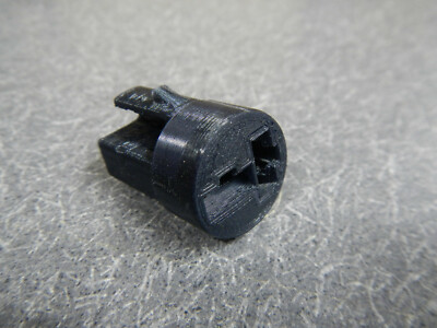 62 63 64 65 66 Buick Wildcat Electra LeSa Power Vent Window Motor Plug Connector