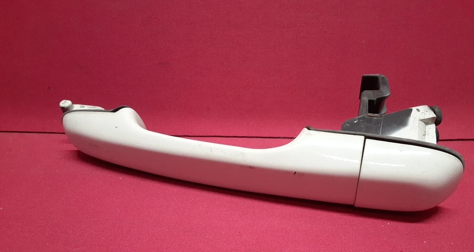 1998 1999 Volvo S70 V70 FRONT RIGHT PASSENGER Door Handle - 189 Polar White - Image 2 of 4