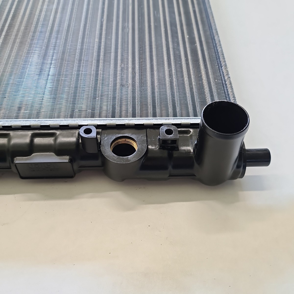 Radiatore Raffreddamento Motore VALEO 735578 In Alluminio, Larghezza 458mm