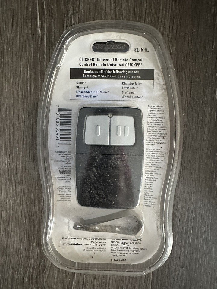 clicker-universal-garage-door-remote-control-klik1u-chamberlain-2