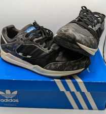 Adidas Originals Tech Black White Vapour Unisex Größe 11 UK