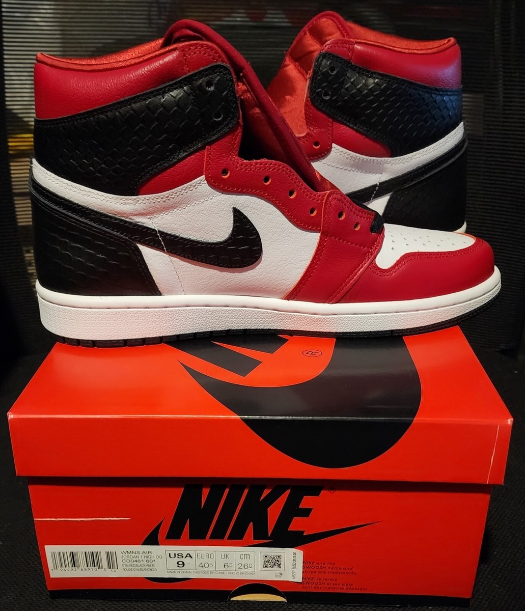 Nike Air Jordan 1 Retro High OG Satin Snake Chicago Size 9W 7.5M 