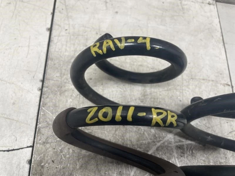 2011 TOYOTA RAV4 2,5 Л AWD ЗАДНЯЯ КАТУШКА ПРУЖИНЫ OEM + - Изображение 4 из 4