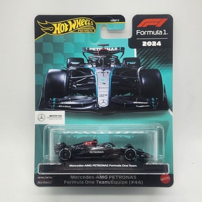 Hot Wheels Premium Mercedes AMG Petronas F1 Team #44 Lewis