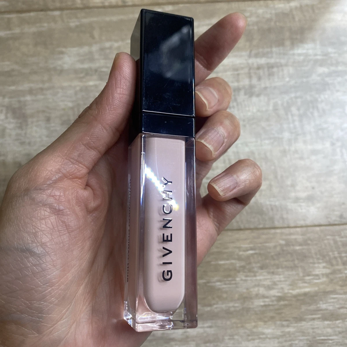 Givenchy Prism Libre Skin Color Corrector Pink