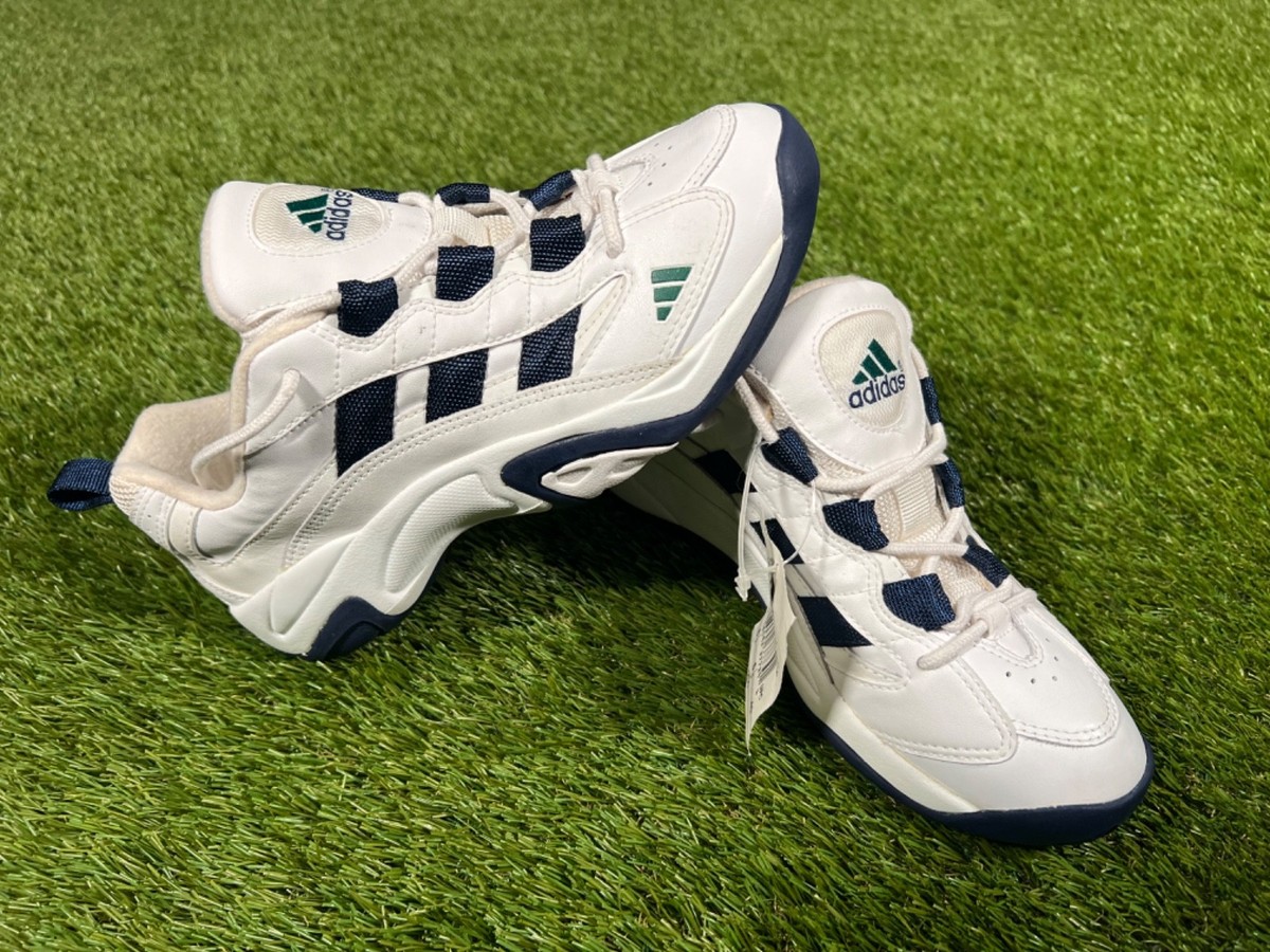 Vintage New Y2K Adidas Basketball Sports White Shoes Men's Boys